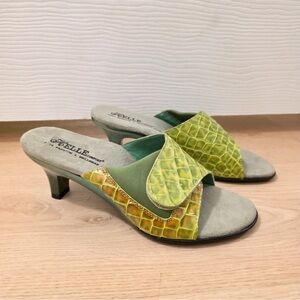 Elle Women's Chic Green and Yellow Heels